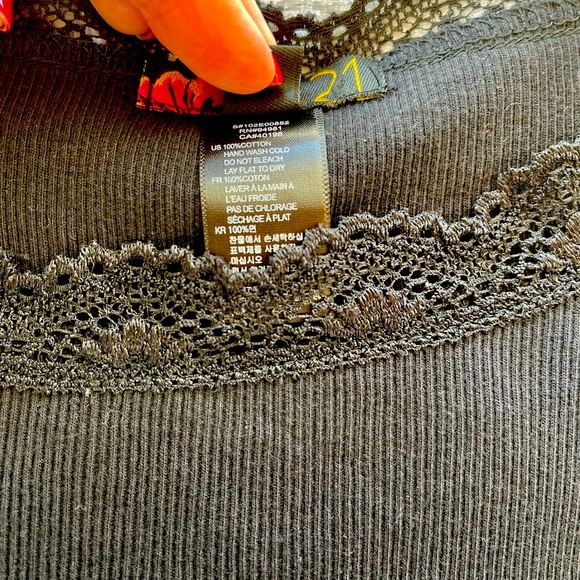 21 Brand Vintage Cotton Tank with Lace Trim in Black - Picture 4 of 7